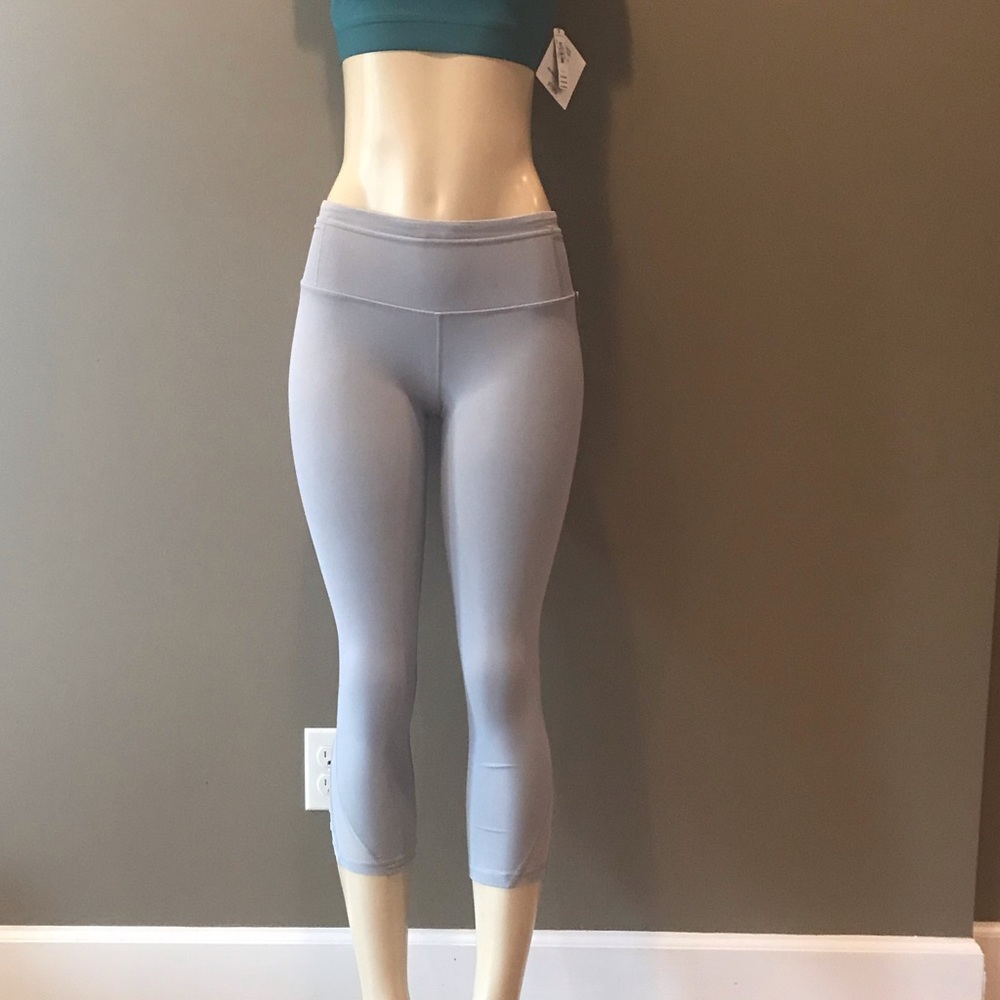 Victoria’s Secret Sport Knockout Capri Legging XS